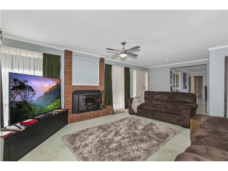21-23 Hanley Crescent, Seymour VIC 3660