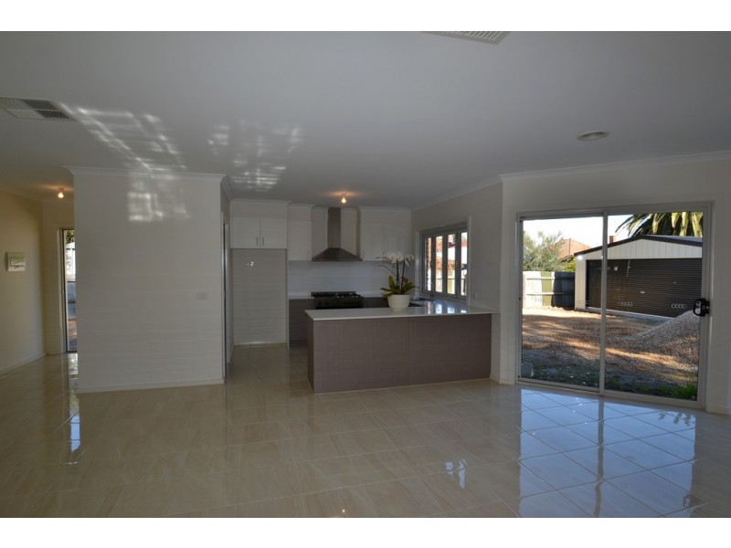 3A Collas Street, Seymour VIC 3660