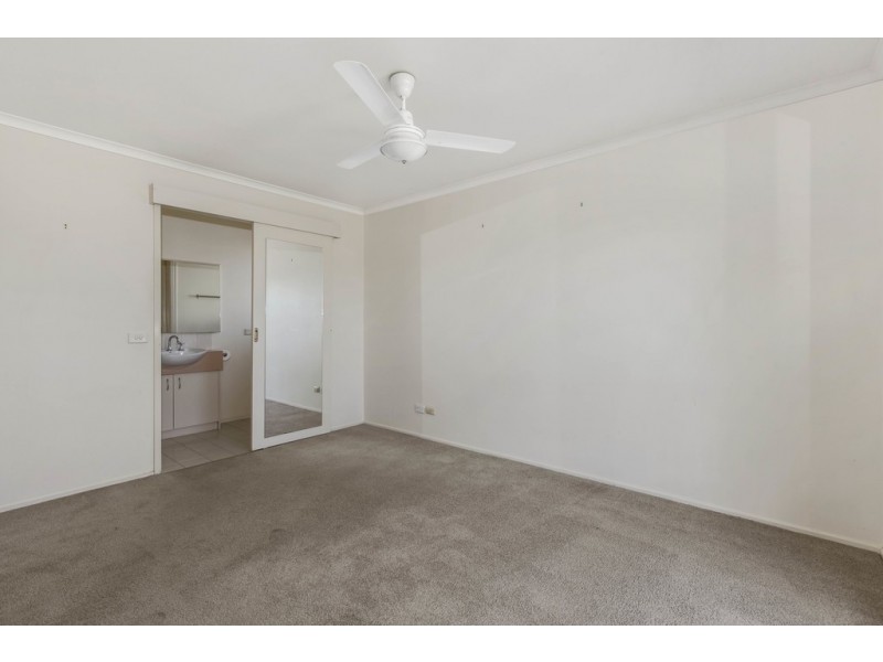 10 Kennedy Court, Seymour VIC 3660