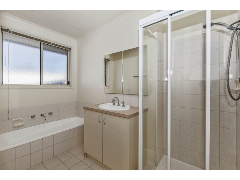 10 Kennedy Court, Seymour VIC 3660