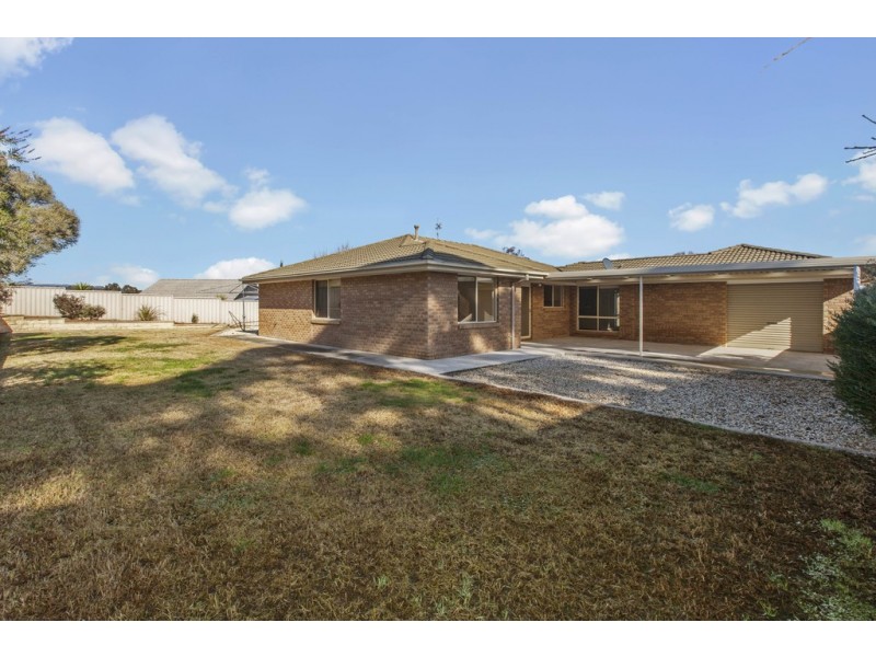 10 Kennedy Court, Seymour VIC 3660