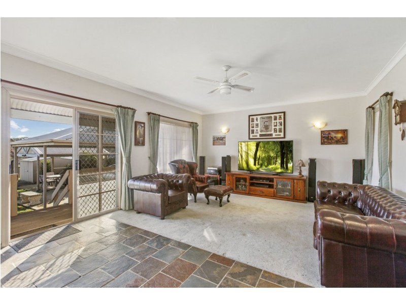 22 Burges Lane, Broadford VIC 3658