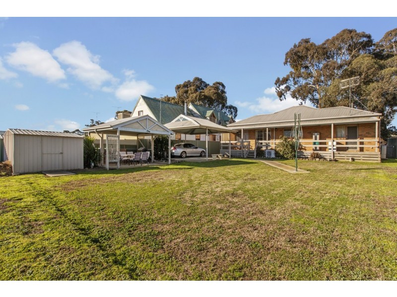 22 Burges Lane, Broadford VIC 3658