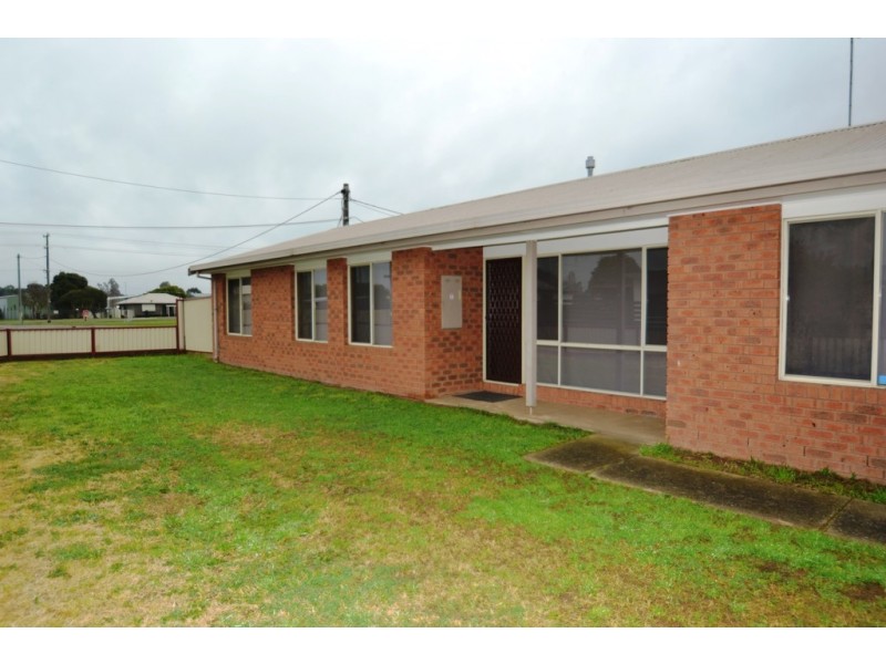 1/2 Parry Street, Seymour VIC 3660