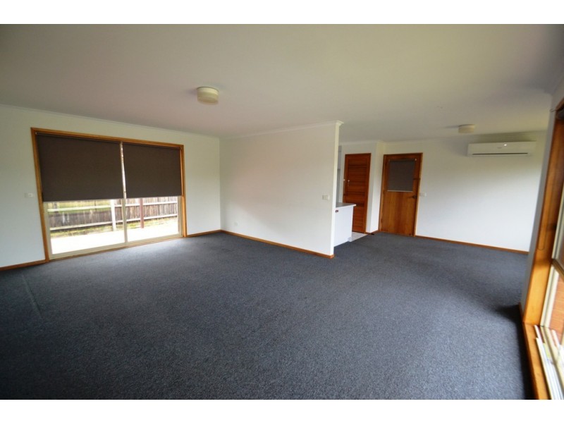 1/2 Parry Street, Seymour VIC 3660