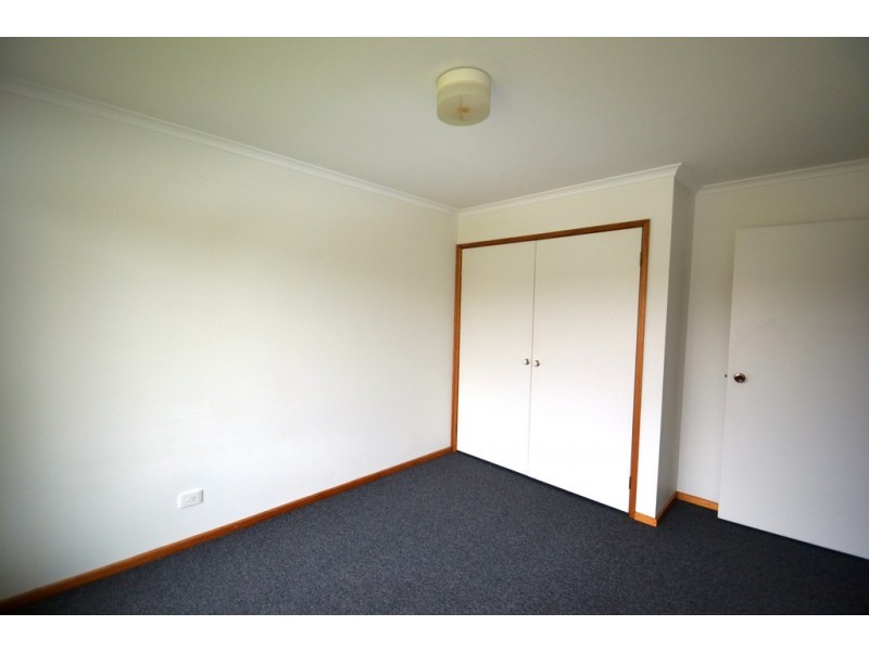 1/2 Parry Street, Seymour VIC 3660