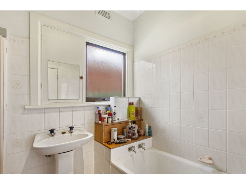 108 Redbank Road, Seymour VIC 3660