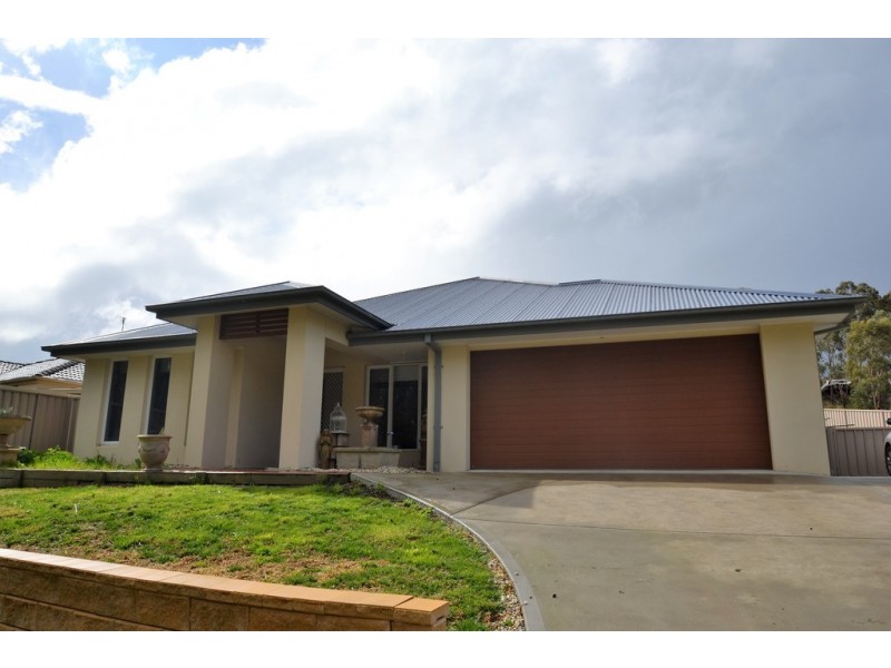 28 Marengo Road, Seymour VIC 3660