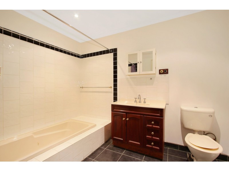 35 Weir Street, Euroa VIC 3666