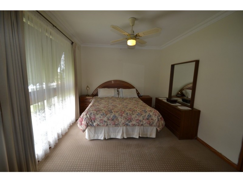 14 Tristan Street, Seymour VIC 3660