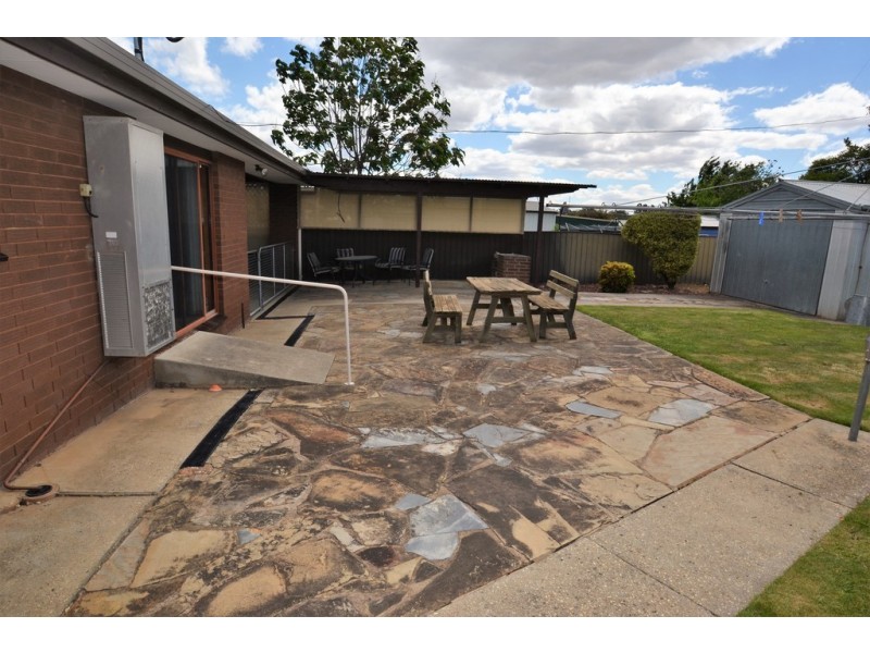 14 Tristan Street, Seymour VIC 3660