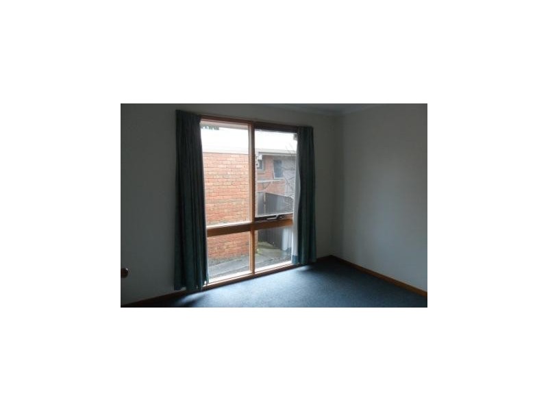 8/221  Anzac Avenue, Seymour VIC 3660