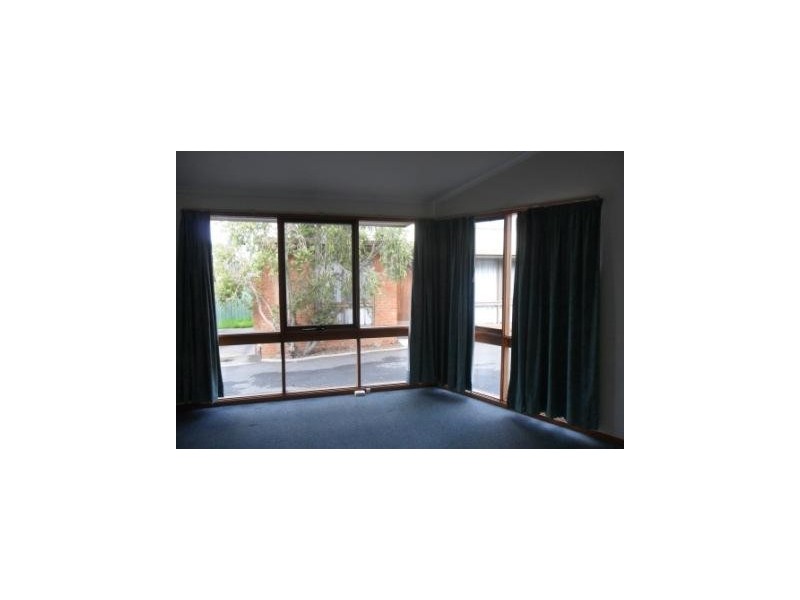 8/221  Anzac Avenue, Seymour VIC 3660