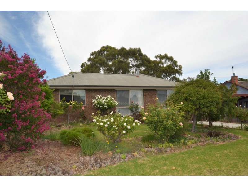 14 Delhi Street, Seymour VIC 3660