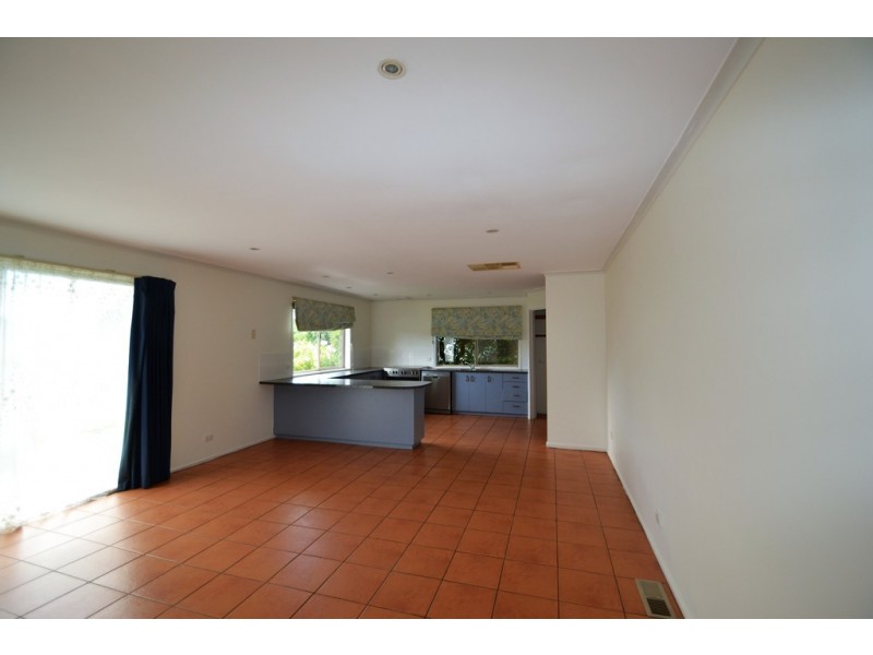 14 Delhi Street, Seymour VIC 3660