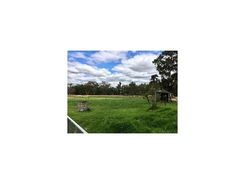 210 Highlands Road, Seymour VIC 3660