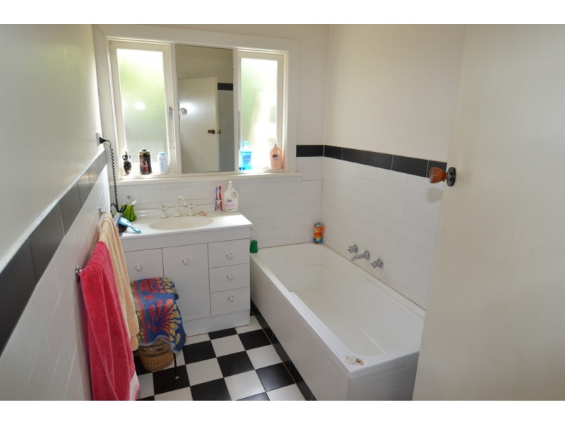 17 Watson Street, Seymour VIC 3660