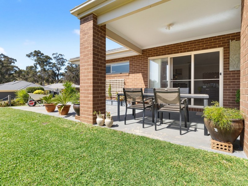 5 Lightwood Avenue, Seymour VIC 3660