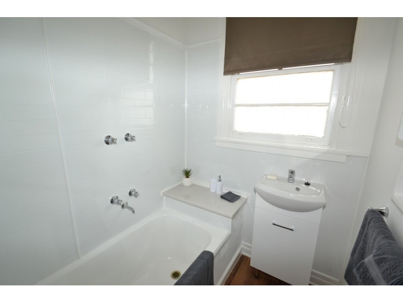 152 Anzac Avenue, Seymour VIC 3660