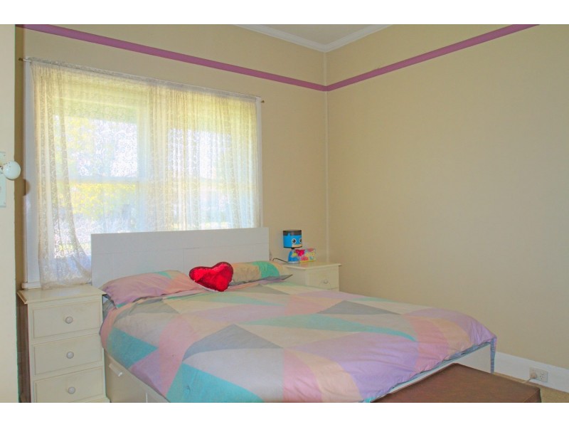 11 Tristan Street, Seymour VIC 3660