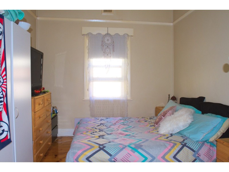 11 Tristan Street, Seymour VIC 3660