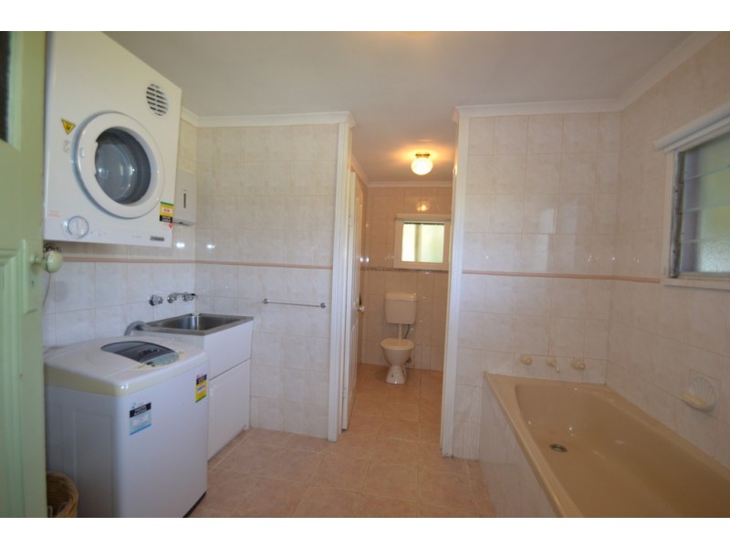 36 Anzac Avenue, Seymour VIC 3660