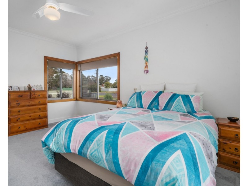 4 Holland Street, Euroa VIC 3666