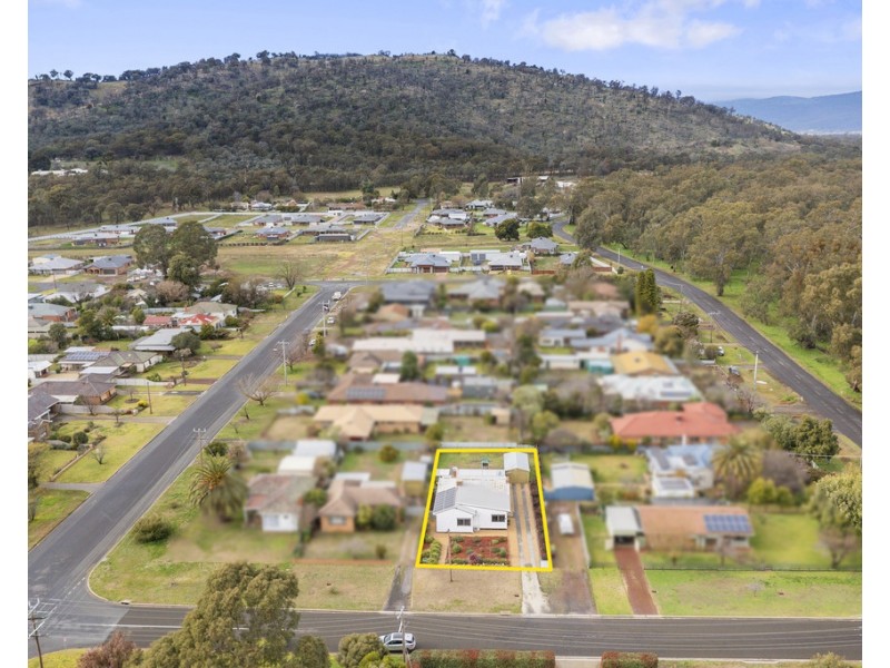 4 Holland Street, Euroa VIC 3666