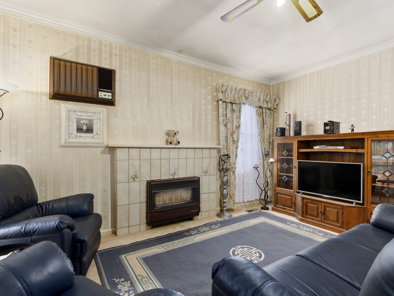 5 Chisholm Crescent, Seymour VIC 3660