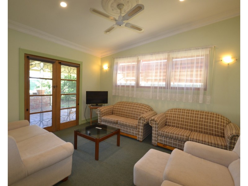 36 Anzac Avenue, Seymour VIC 3660