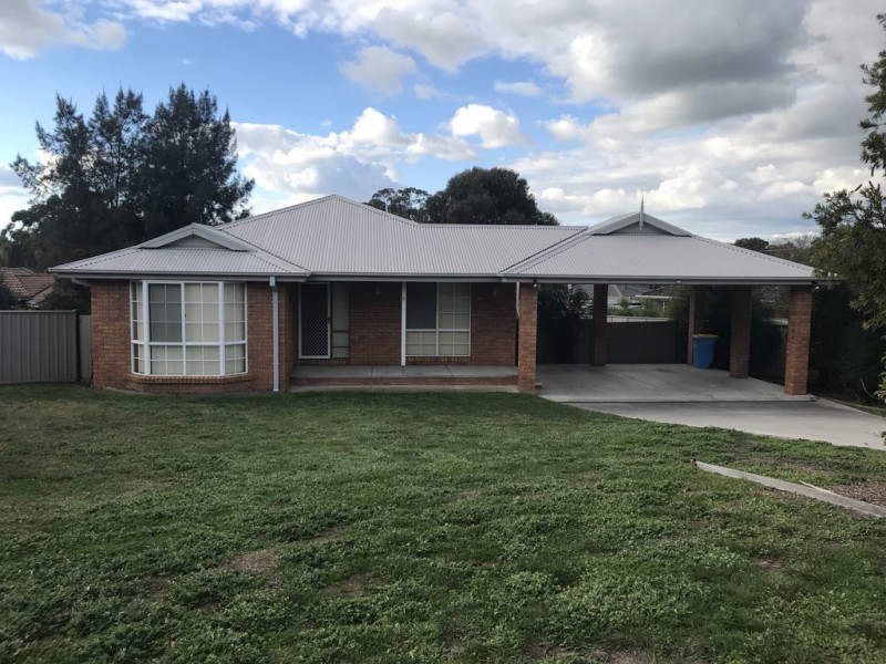 5 Heffey Court, Seymour VIC 3660