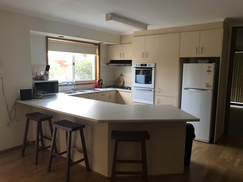 5 Heffey Court, Seymour VIC 3660