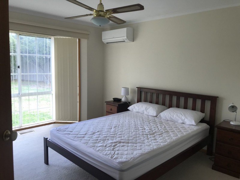 5 Heffey Court, Seymour VIC 3660