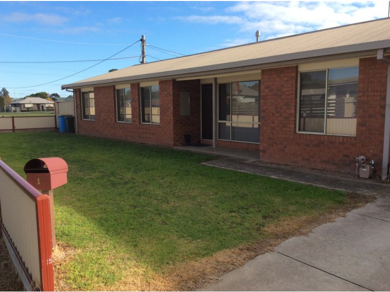1/2 Parry St, Seymour VIC 3660