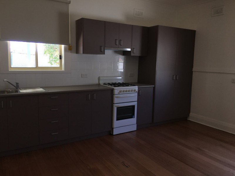 9 Dowling Avenue, Seymour VIC 3660