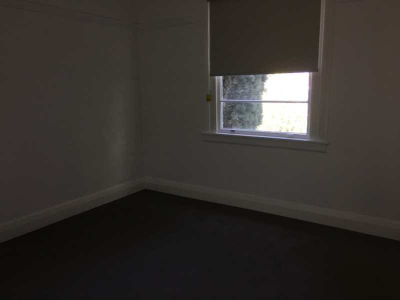 9 Dowling Avenue, Seymour VIC 3660