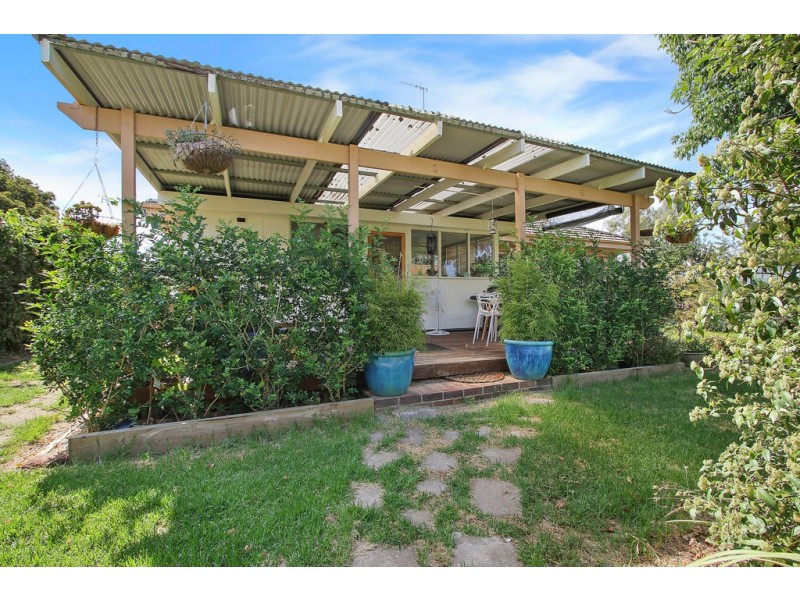 6 Mansfield Road, Euroa VIC 3666