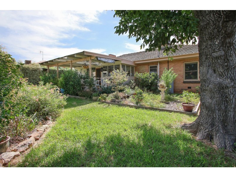 6 Mansfield Road, Euroa VIC 3666