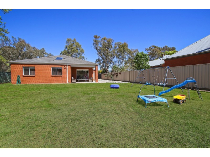 13 Burns Avenue, Euroa VIC 3666