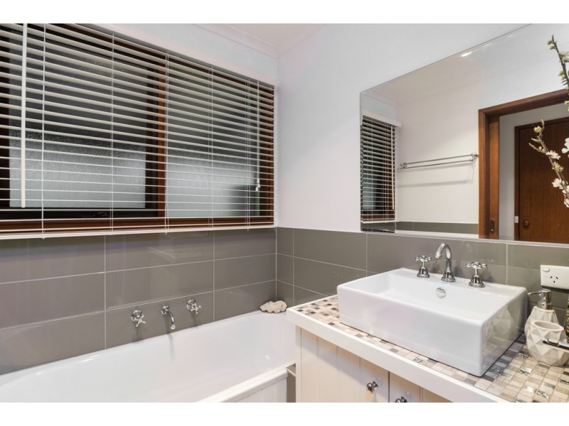 8365 Goulburn Valley Highway, Trawool VIC 3660