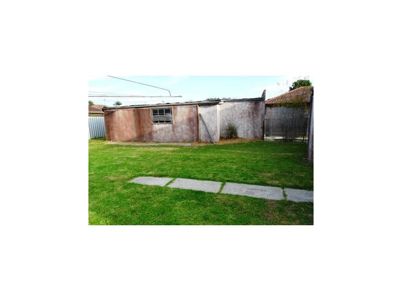 25 Batten Street, Seymour VIC 3660