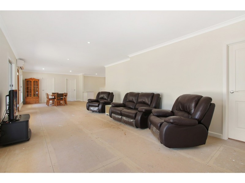 30-32 Maxfield Street, Longwood VIC 3665