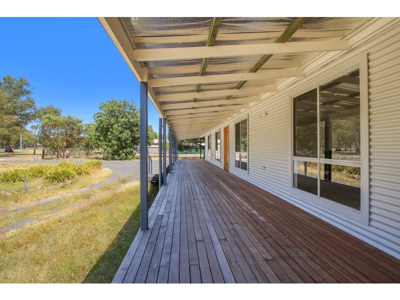 30-32 Maxfield Street, Longwood VIC 3665