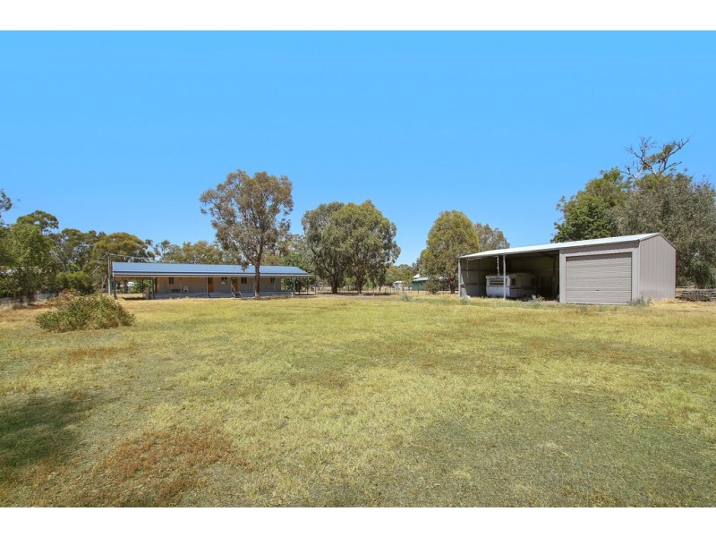 30-32 Maxfield Street, Longwood VIC 3665