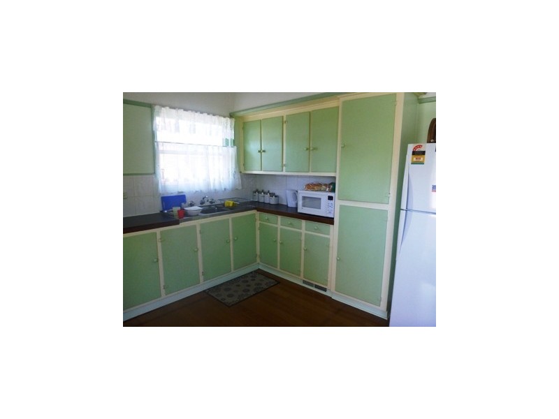 21 Tehan Street, Seymour VIC 3660