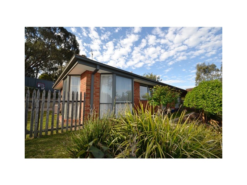 21 Hanley Crescent, Seymour VIC 3660