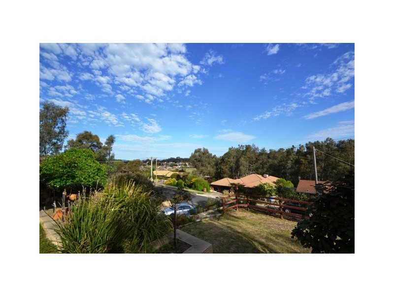 21 Hanley Crescent, Seymour VIC 3660