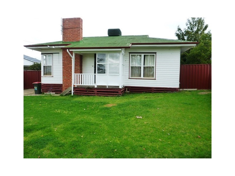 38 Stewart Street, Seymour VIC 3660