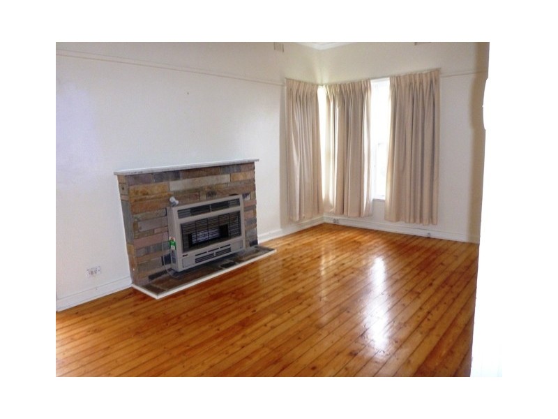 38 Stewart Street, Seymour VIC 3660