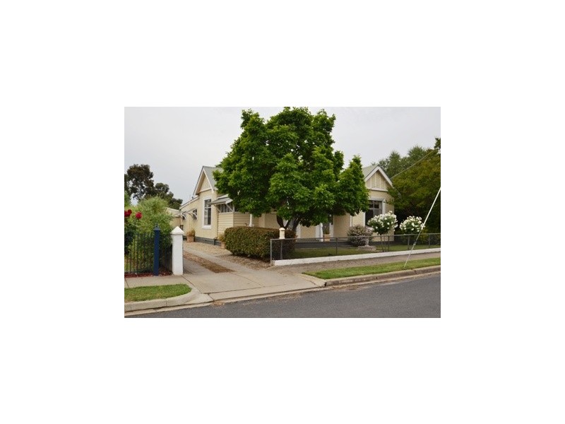 18 Butler Street, Seymour VIC 3660